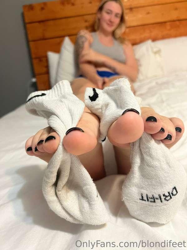 blondifeet image #4