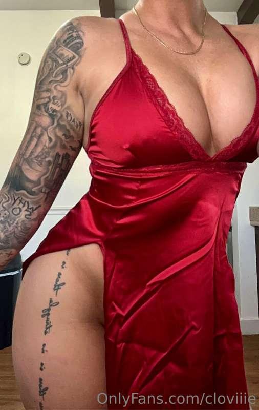 You like my silky red dress? 😏