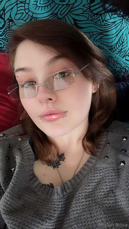 Would you cum on my glasses?😋