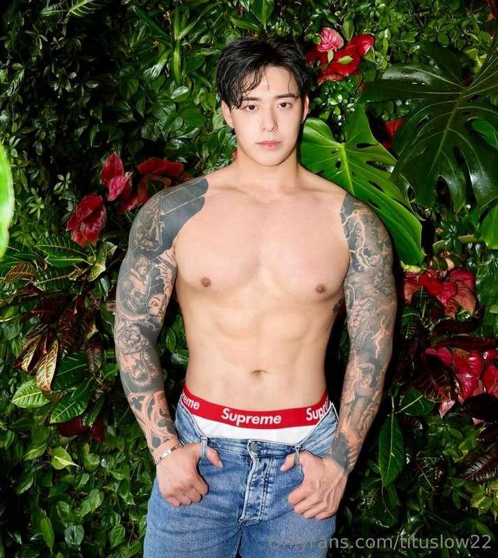 How shall we spend our Friday? 🥵