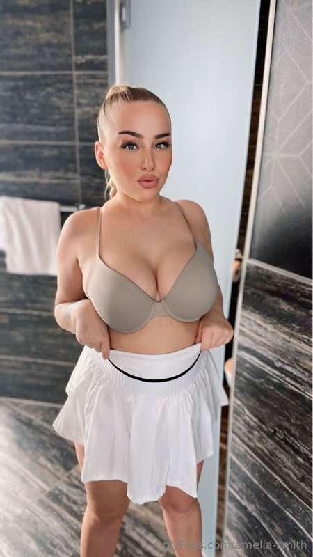i think I'll wear easy-access clothes more often.. never kno..