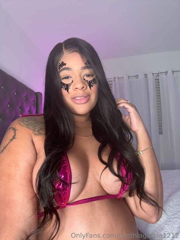 IM ONLINE MESSAGE ME