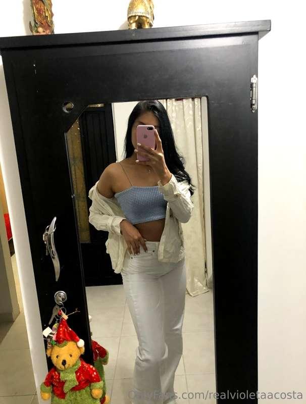 Calm mind, loud outfit 🧘‍♀️👗