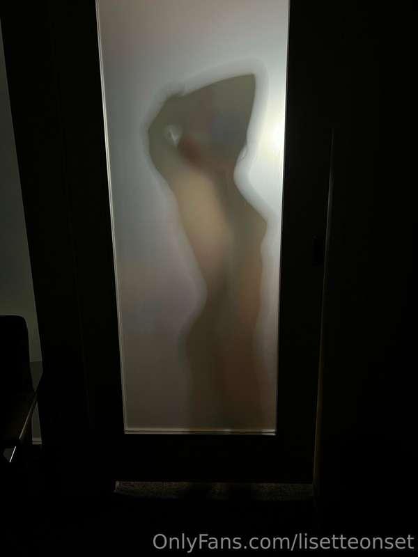 Have you seen my silhouette 😈😈