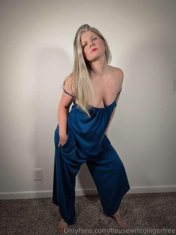 housewifegingerfree image #0