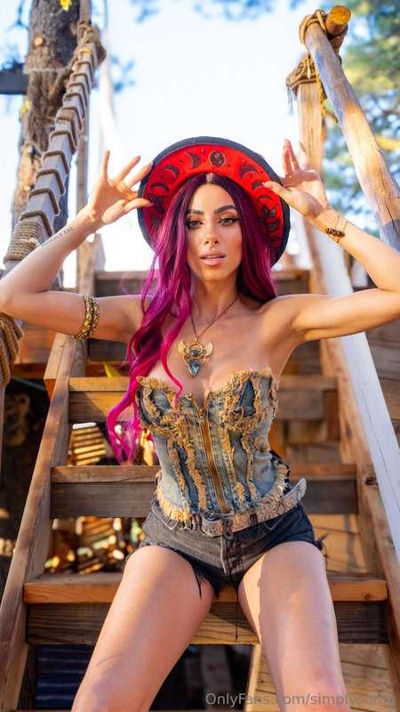 I’ll be your pirate princess 😚🏴‍☠️