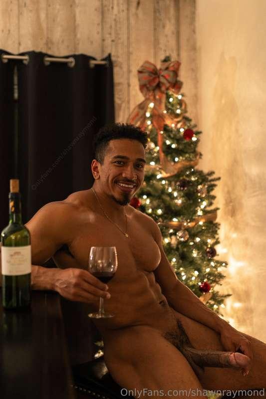 Christmas Tree caught your eye? 😏