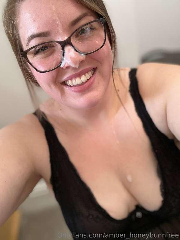 I love a good facial & I even left my glasses on 💦