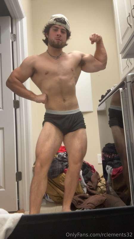 been pretty sick
the past few days haven’t ate much but here..
