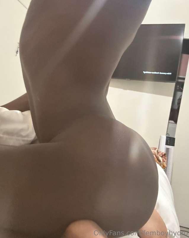 dildo vid this week baes it’s been long enough 