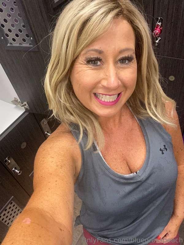 Please join my paid page for sexy content. You won’t be disa..
