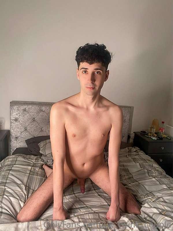 uk_twink_couple image #0