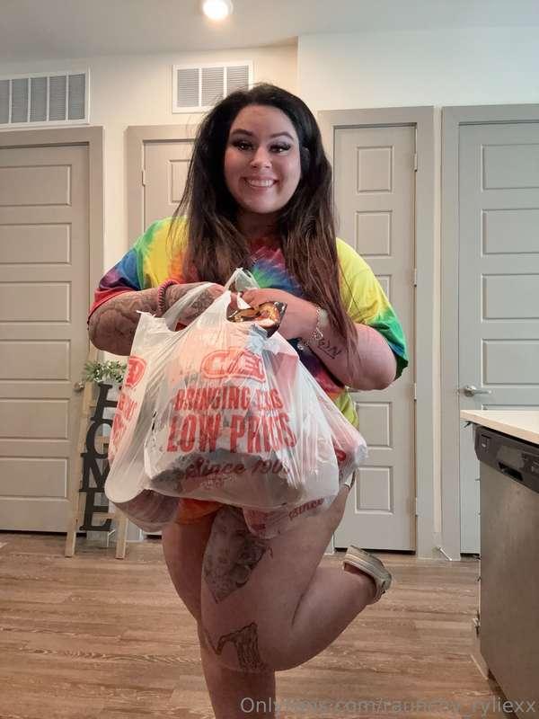Grocery shopping today🛒🛍️ Anyone else hate it too?