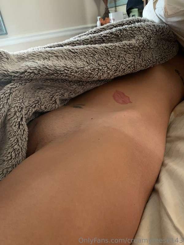 That sure is a mound of pussy ⛰️