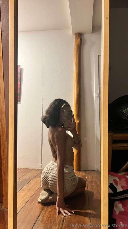 Just a quiet moment, a soft glance back…Some views don’t nee..