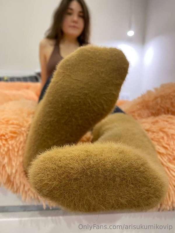 fuzzy socks ;p

👣 ***If u want customs - feel free to PM me*..