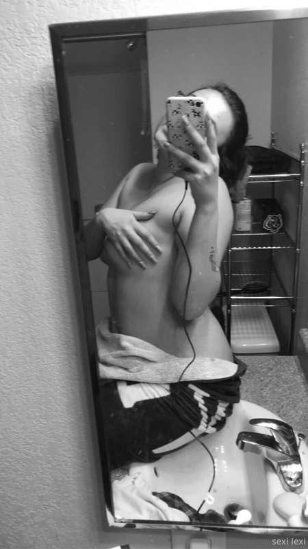 CUM WITH ME ON MY MAIN PAGE

@daughterofvenusss