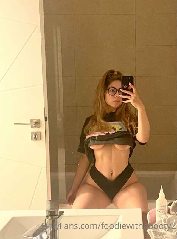 Thick thighs save lives?😃