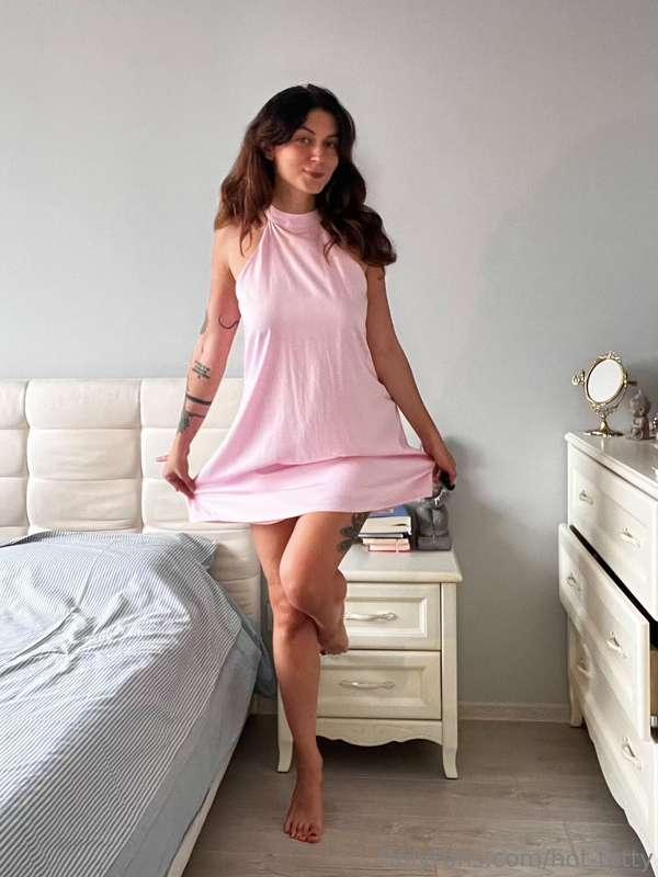 Elegance is my calling card for tonight🥰💋Sometimes you want ..