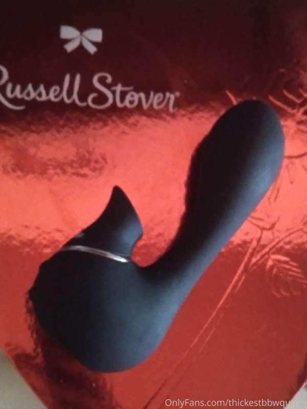 Who wants to see me use this? 😈 I already came all over it. ..