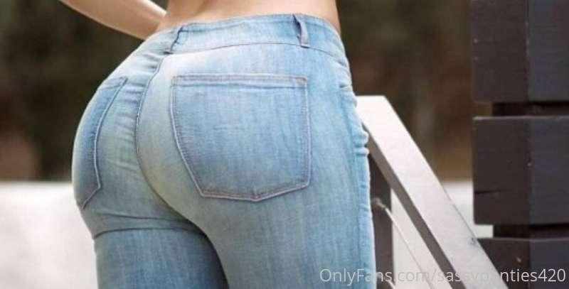 Hump day😊