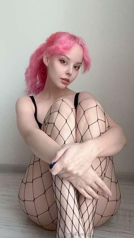 hellyvalentine image #11