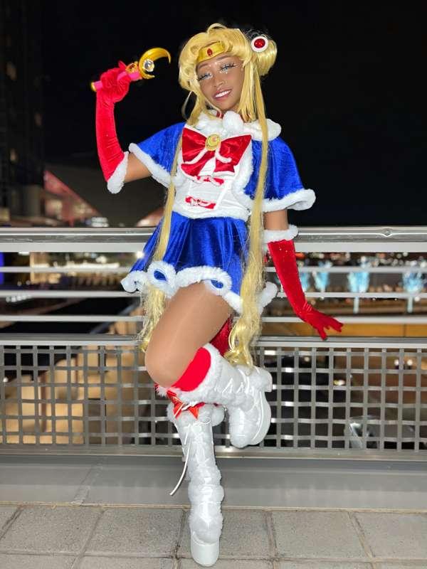 Early access Sailor Moon pics! 🌙