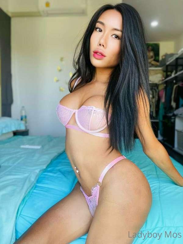 Wake up my sunshine 🥰
Breakfast is ready 👩‍🍳🦄

Sausage with ..