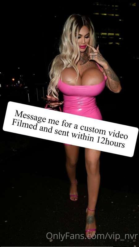 Message me a for a custom video 
$40 per minute 
5 minutes m..