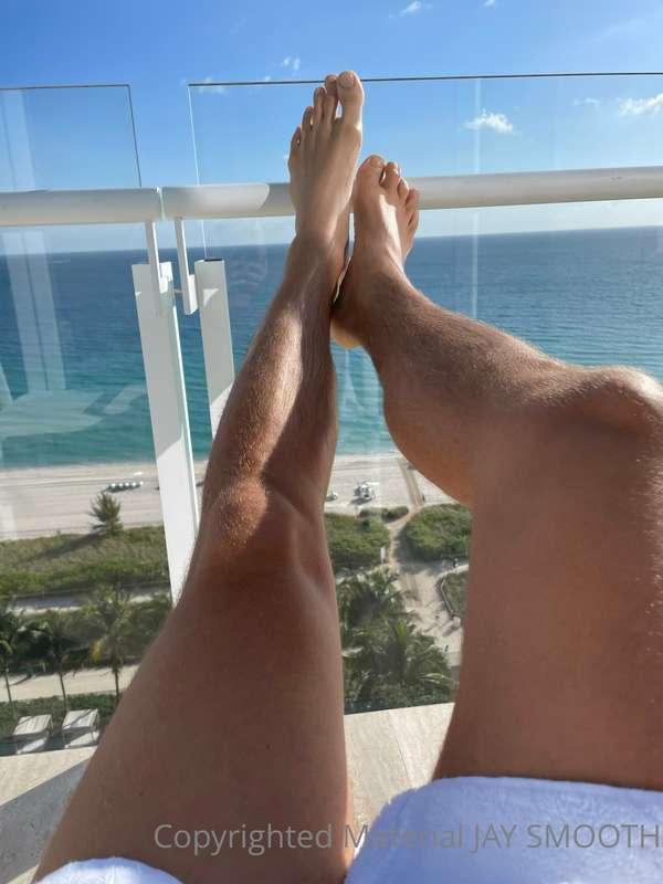 🦶🦶