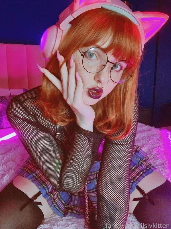 lilslvkitten image #3