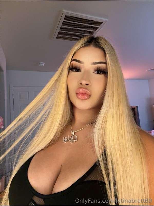 Go big or scroll on 🖤💜The $500 bundle 🥰 is for the ones who ..
