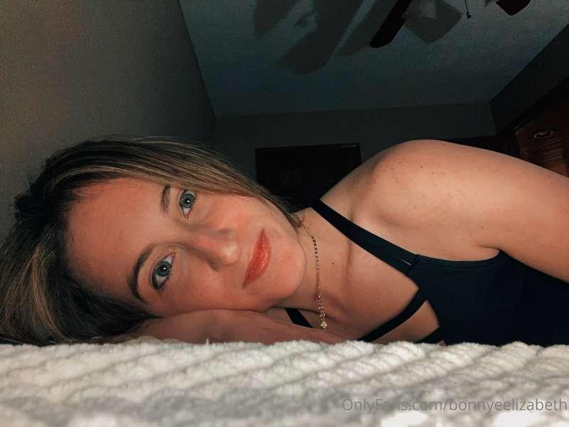 Goodnight 💤🌙💤🌙
~XoXo~
✨
💋