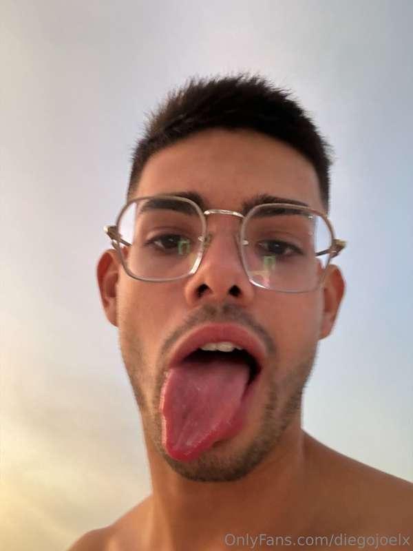😛