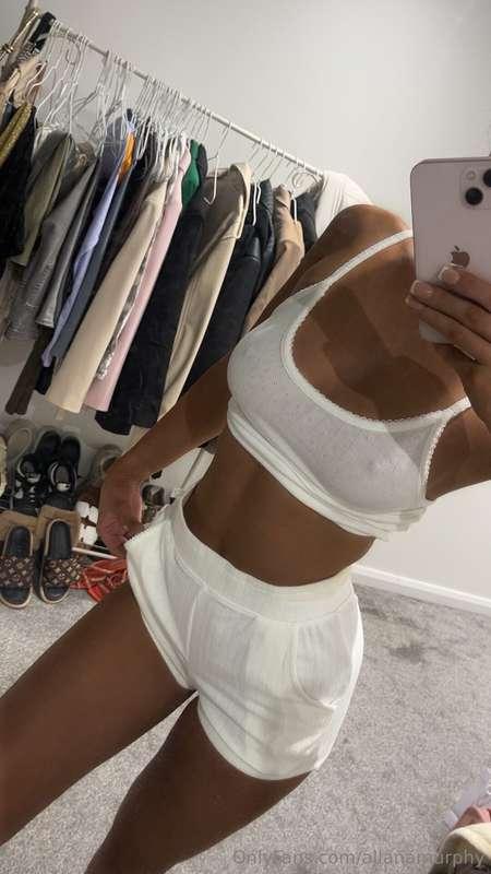 Hey boys ❤️your naughty online slut is active xx