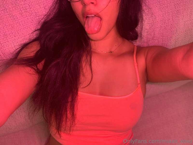 Unwrap me like your favorite secret 👀