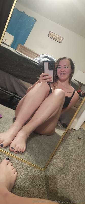 bustybrunette3455 image #0