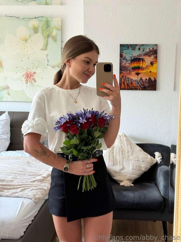 I felt so badly in need of flowers today..... 🌸 I want to fi..