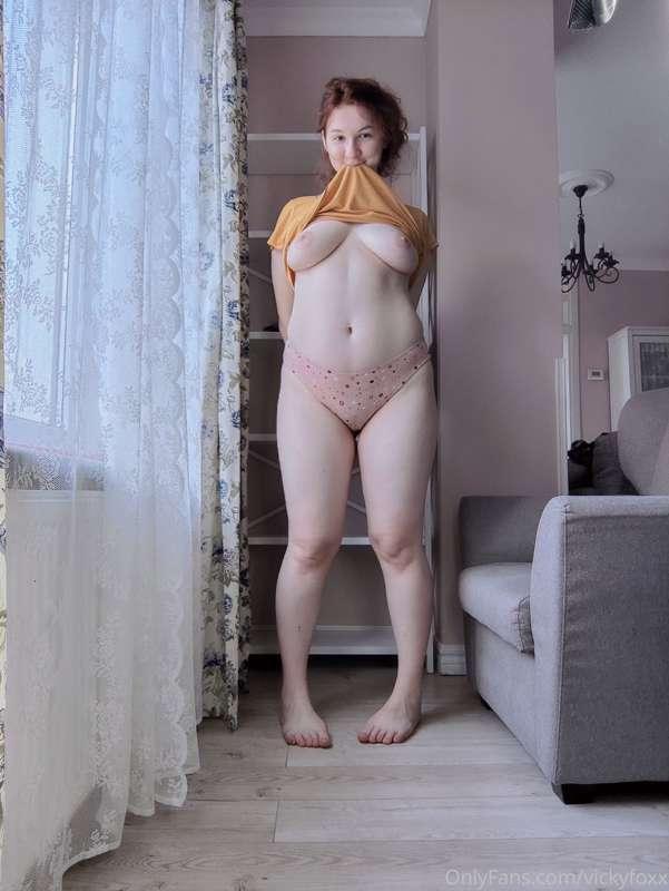 vickyfoxx main image