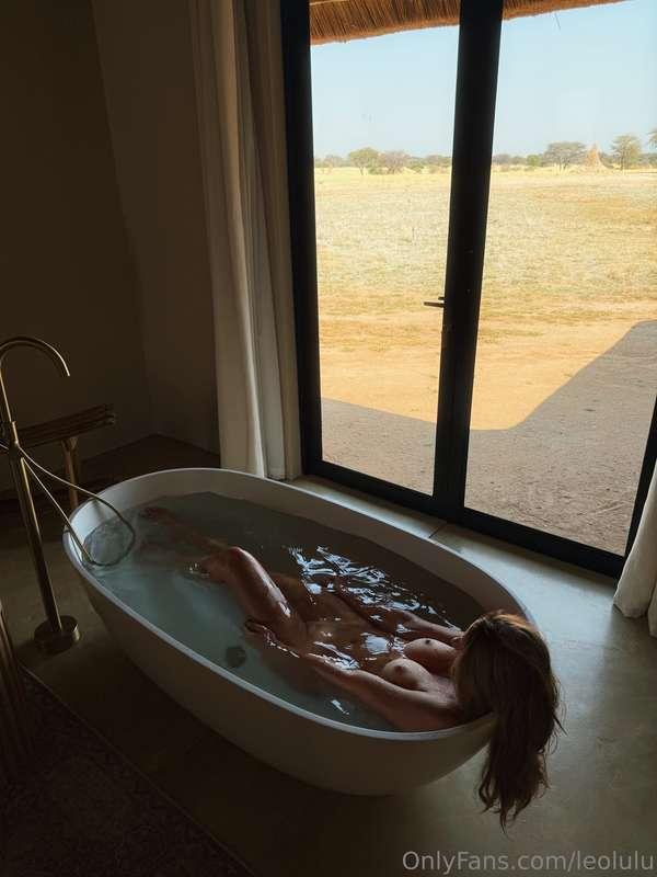 My boobies are floating 🥰 can you tell having a bath is my n..