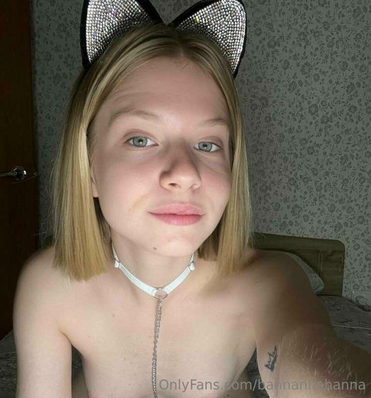 I will be your good gentle kitty who will rub her butt again..
