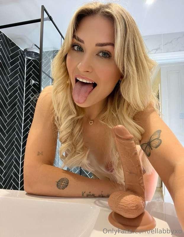 should i be the good girl u’ve been waiting for??💖