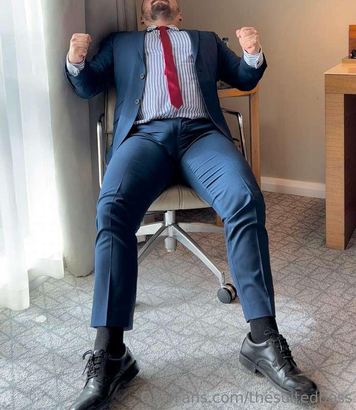 thesuitedboss image #3
