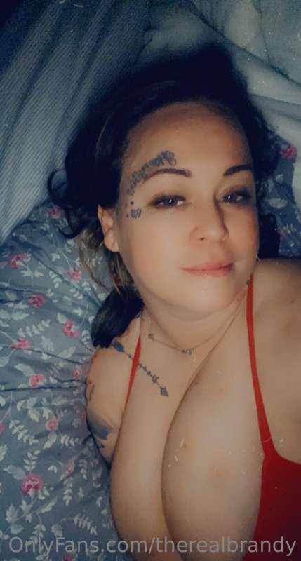 Sleepyhead .. all natural .. woke up horny as fuck last nigh..