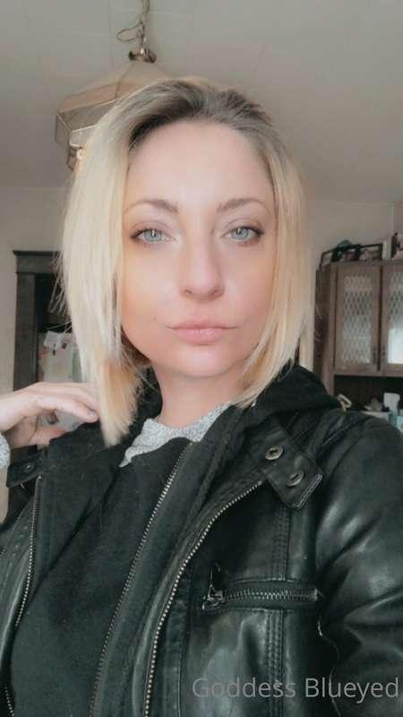 I love my new hair!!