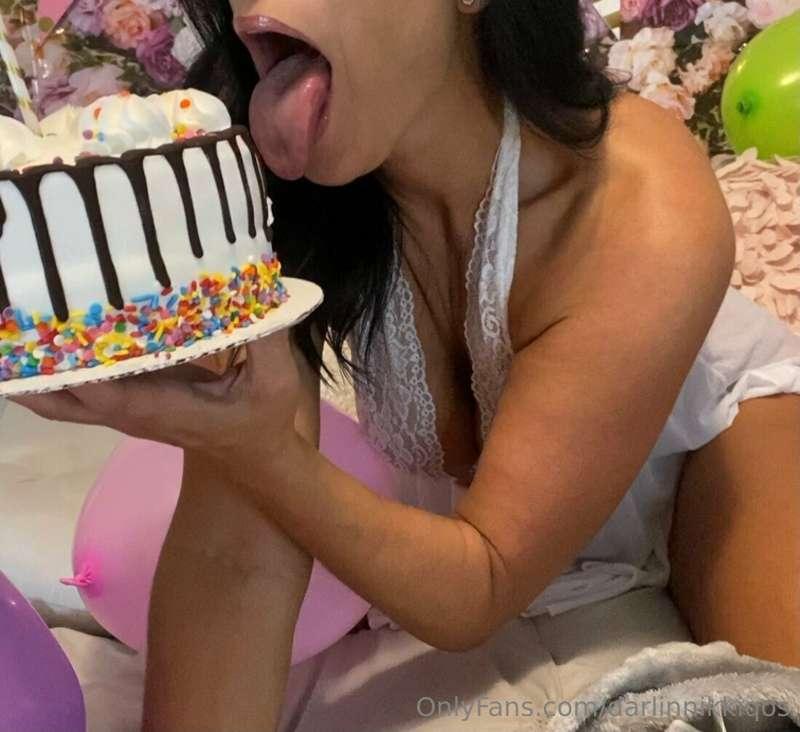 Fucked a fan for my birthday 🎂 Videos cumming soon 😈