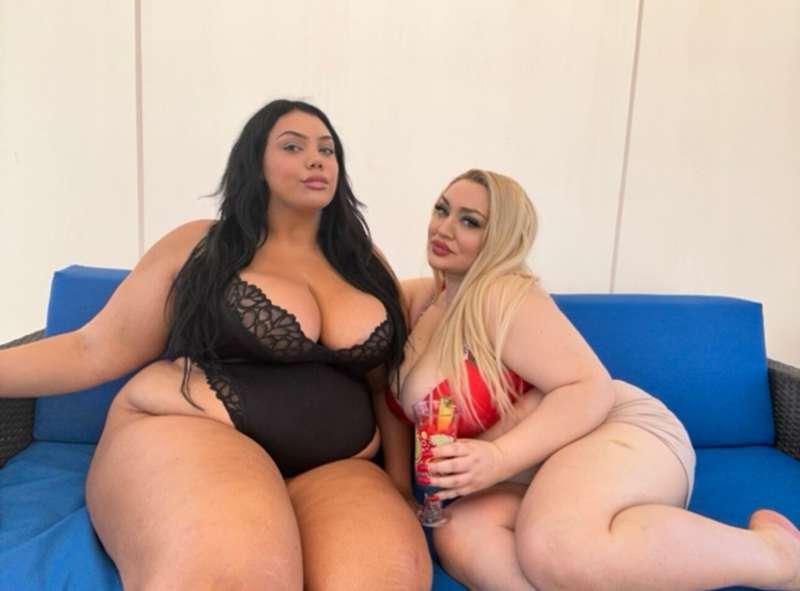 Who wants to see our big bellies and tits together? 😋
