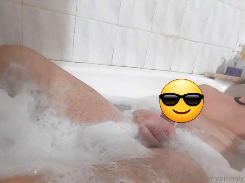 When I'm alone I like to have fun 💦💦💦