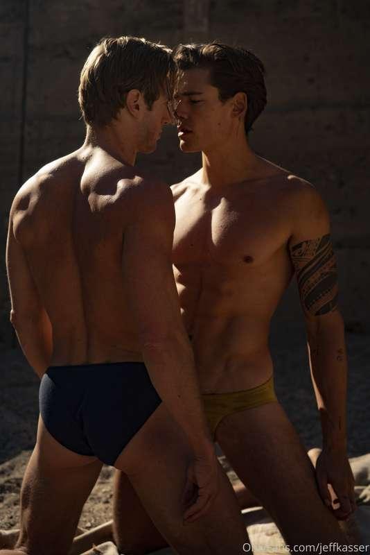 Me and @marioadrion go at it in the DMs 🔥 My underwear cums ..