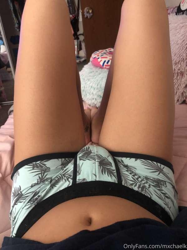 my jerking off process 😈 i was slacking but no more i just h..